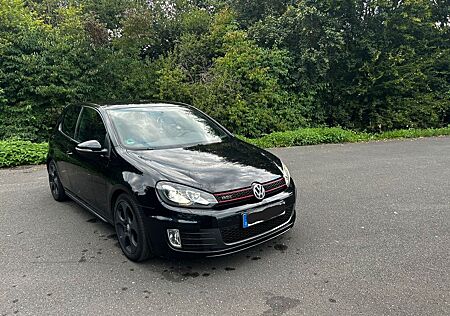 VW Golf Volkswagen 2.0 TSI GTI GTI