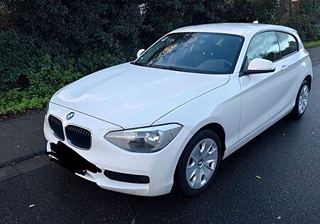 BMW 114i -