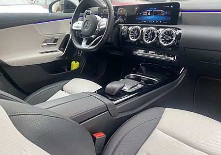 Mercedes-Benz CLA 220 d AMG LINE