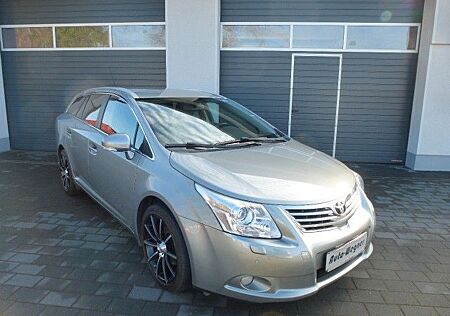 Toyota Avensis 1.8 Kombi Executive Leder Xenon Scheckh.