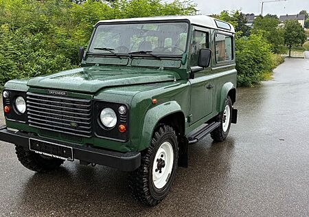 Land Rover Defender 90 TD 5 Station Wagon -