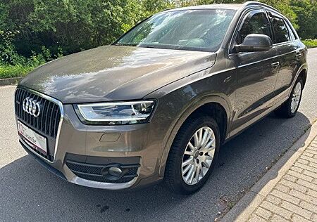 Audi Q3 2.0 TDI quattro**Xenon ,Navi, Sitzhzg, Temp**
