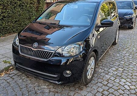 Skoda Citigo Elegance TÜV*Klima*PDC*BT*SHZ*Alu*8Reifen