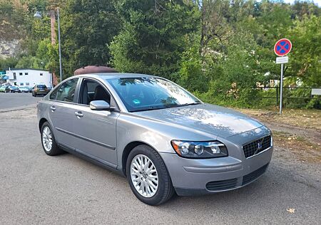Volvo S40 2.4 großer Service mit TüV u. Zahnriemen neu