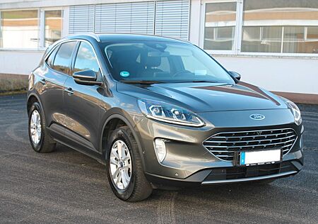 Ford Kuga 2.5 Duratec PHEV Titanium X CVT | LED | Cam