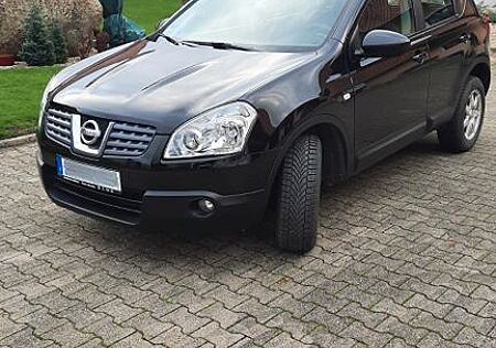 Nissan Qashqai 2.0 dCi DPF Tekna