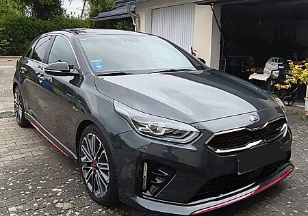 Kia Cee'd / Ceed 1.6 T-GDI GT GT