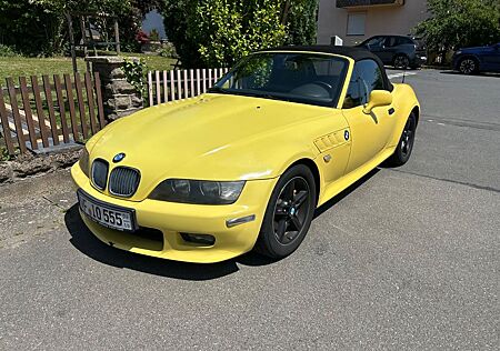 BMW Z3 Roadster 2.0 - 6 Zylinder- neues Verdeck
