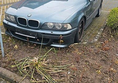 BMW 525i M Paket