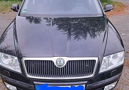 Skoda Octavia 2.0 TDI PD DPF DSG Elegance Elegance
