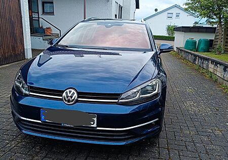 VW Passat Variant Volkswagen Golf Variant VII 1.5 TSI Highline Variant Panora