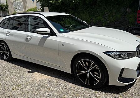 BMW 320i Touring M Packet, AHK, LP 63.989 Euro