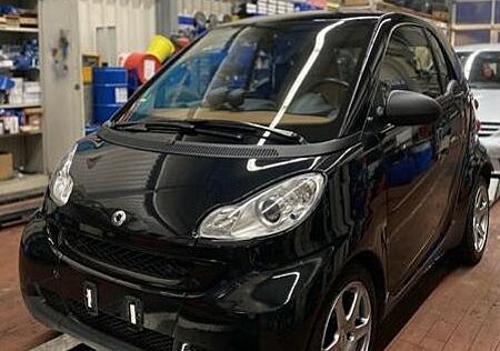Smart ForTwo coupé 1.0 52kW mhd black limited blac...