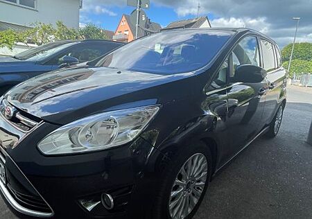 Ford Grand C-Max 1,6 EcoBoost 110kW Titanium Titanium