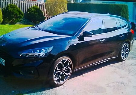 Ford Focus 1,5 EcoBoost 110kW ST-Line Turnier ST-Line