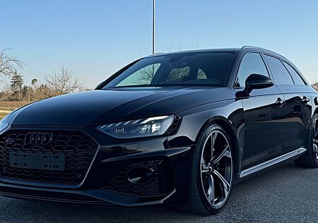 Audi RS4 Avant Matrix/B&O/RS Dynamikpaket/Massage/Pan