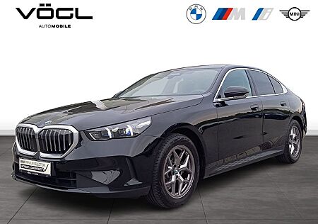 BMW 520d xDrive Limousine ACC AHK 4-Zonen Klima SHZ