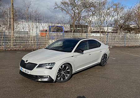 Skoda Superb 2.0 TSI 206kW DSG 4x4 SportLine SportLine