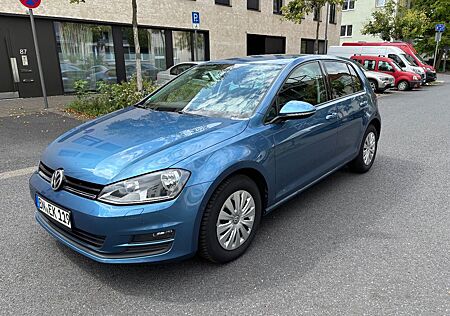 VW Golf Volkswagen 1.2 TSI 63kW BMT Trendline