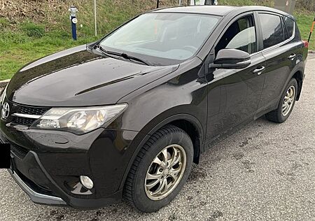 Toyota RAV 4 2,0 D-4D 4WD Klimaautomat LED Kamera NAVI