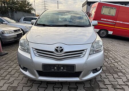 Toyota Verso Life