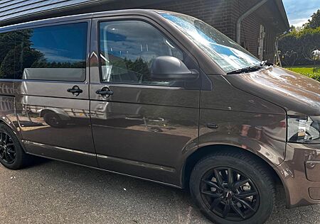 VW T5 Multivan Volkswagen - Startline