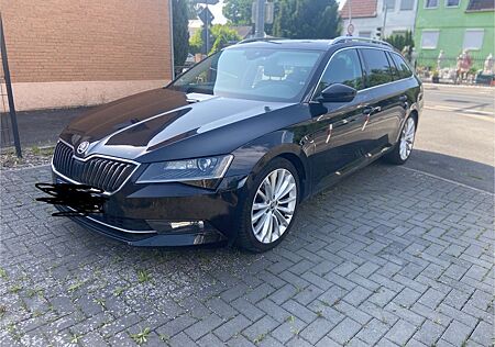Skoda Superb TÜV NEU 2.0 TDI / SHZ / AHK / Alcantara