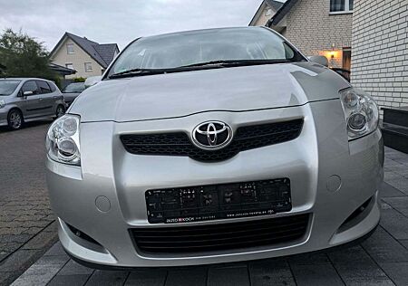 Toyota Auris Luna