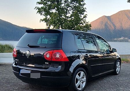 VW Golf Volkswagen 5 . Edition 5 TÜRER. 6 Gang-Schaltgetriebe.
