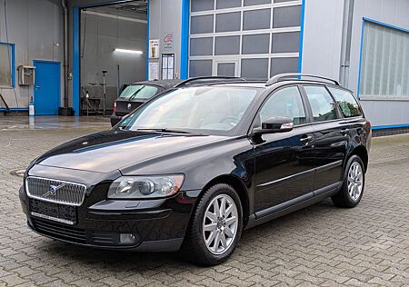 Volvo V50 gebraucht kaufen Volvo V50 Kombi 2.0 D LEDER