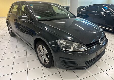 VW Golf Volkswagen VII Lim. Comfortline BMT,140PS,6xGang,Navi