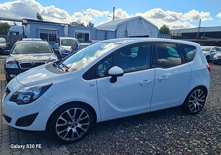 Opel Meriva B Color Edition