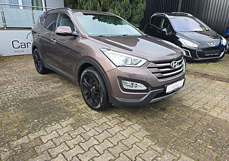 Hyundai Santa Fe Premium 4WD*Leder*Xenon*Navi....