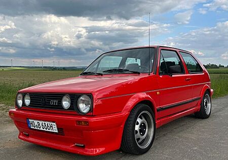 VW Golf Volkswagen 2 GTI