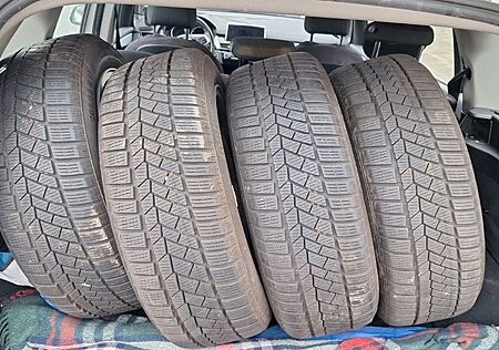 BMW 2er 218 Gran Tourer 218d xDrive -