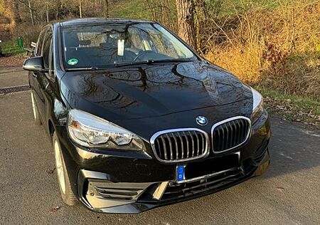 BMW 218d 218 Active Tourer - 2 Hd. Navi Sitzhzg