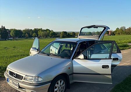 Opel Astra 1.6 Automatik - TÜV bis 09.2026