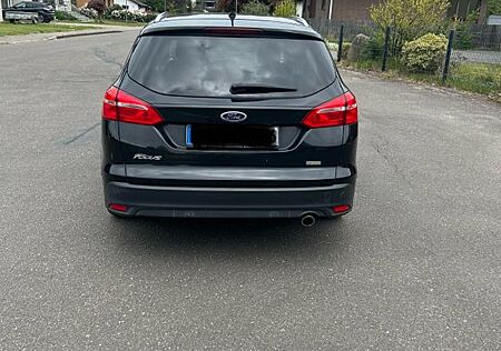 Ford Focus 1,5 EcoBoost 110kW Auto Business Turni...