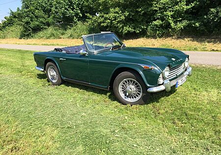 Triumph TR4