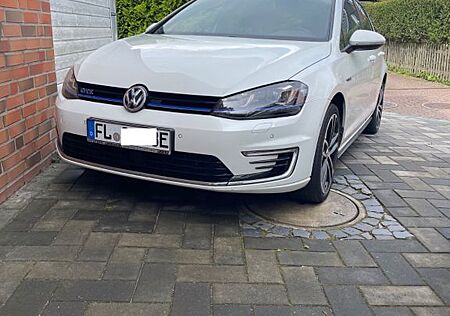 VW Golf Volkswagen VII GTE 1.4 TSI DSG AHK NAVI LED