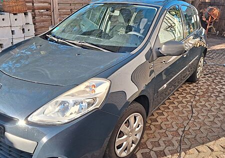 Renault Clio Expression 1.2 16V 75 Expression