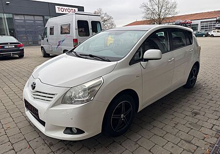 Toyota Verso Travel 1,8 Navi 2012 Pano Rückfahrkamera