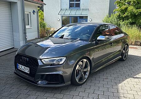 Audi RS3 Limousine ohne OPF*Virtual*B&O*SCHALENSITZE