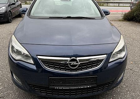 Opel Astra J Lim. 5-trg. Innovation