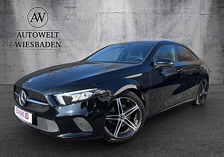 Mercedes-Benz A 180 gebraucht kaufen Mercedes-Benz A 180 Limo | Panorama | Parkpaket | AHK |