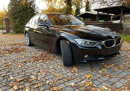 BMW 328i xDrive Sport Line