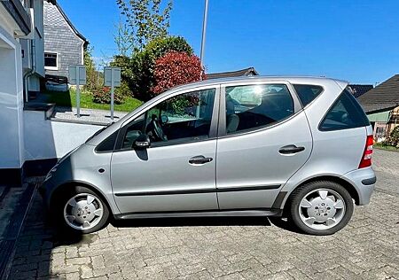 Mercedes-Benz A 160 CLASSIC Lang Classic