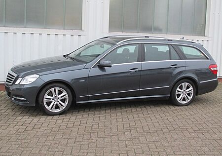Mercedes-Benz E 250 E T-Modell *AHK, Navi * Schnäppchen-Ecke
