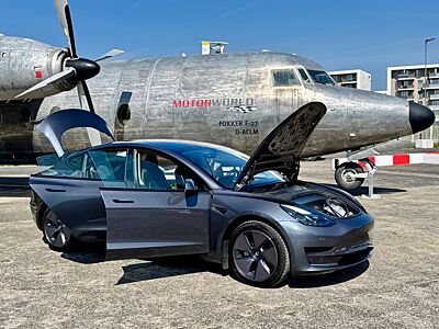 Tesla Model 3 RWD 19.000km 1.Hand Wallbox
