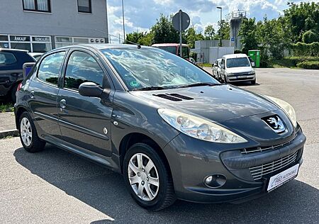 Peugeot 206 + Generation 1.4 KLIMA*TÜV NEU*WENIG KM*EUR5